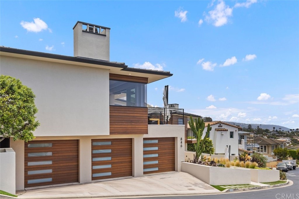 846 Emerald Bay Laguna Beach, CA 92651 - Photo 2 of 42