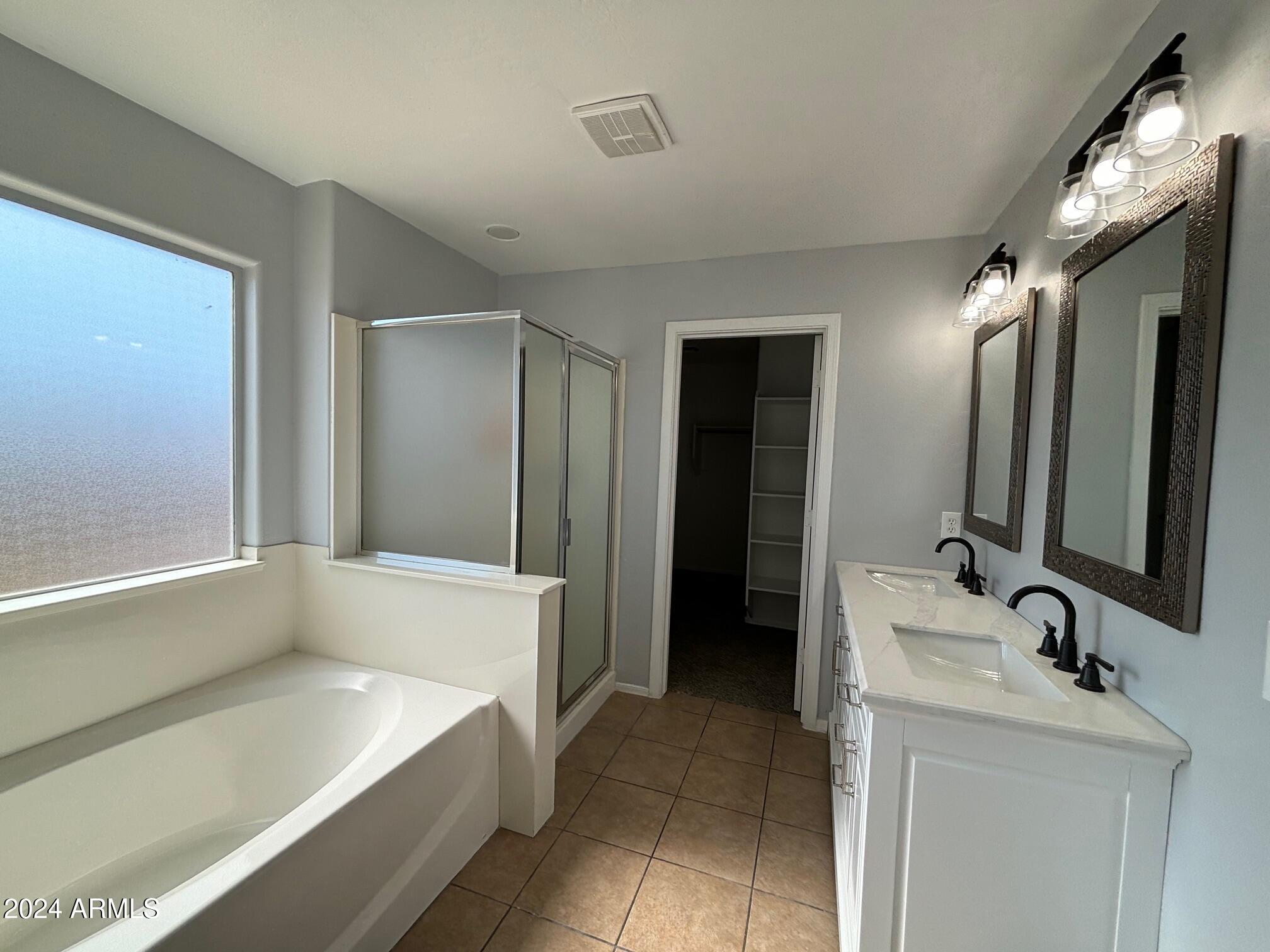 9205 West Cordes Road Tolleson, AZ 85353 - Photo 13 of 30 Primary Bath