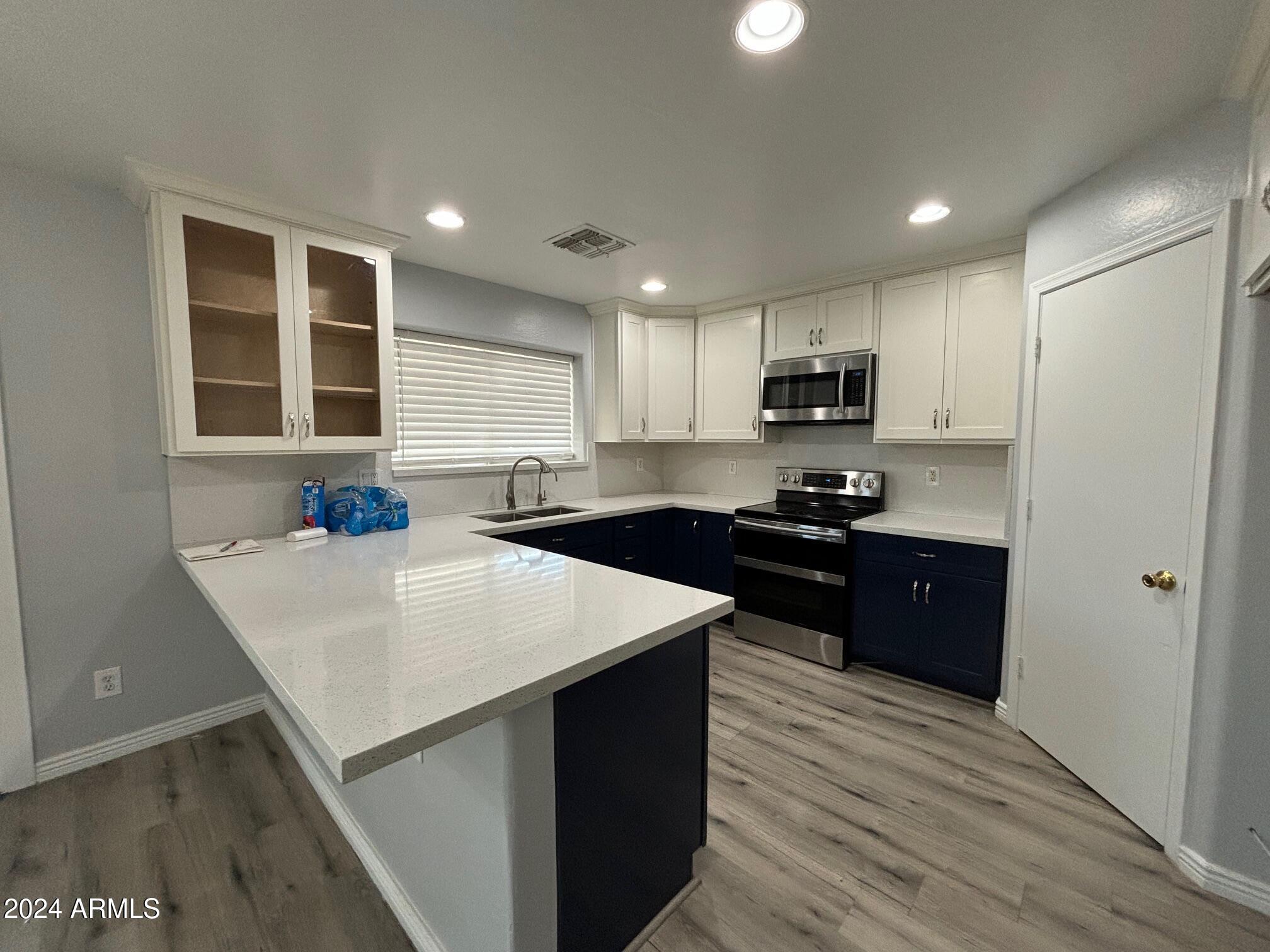 9205 West Cordes Road Tolleson, AZ 85353 - Photo 5 of 30 Kitchen