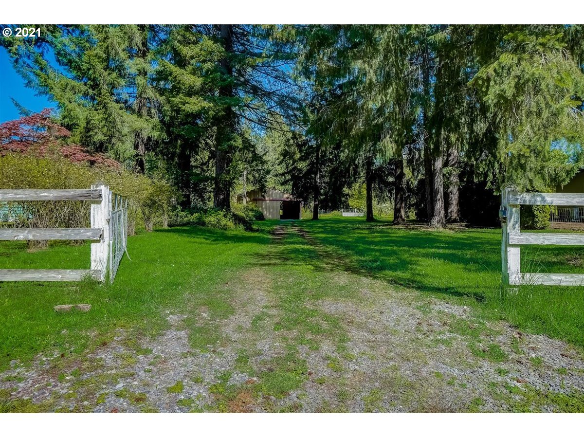 8112 Southeast Kane Road Gresham, OR 97080 - Photo 27 of 32 Gallery Image 27