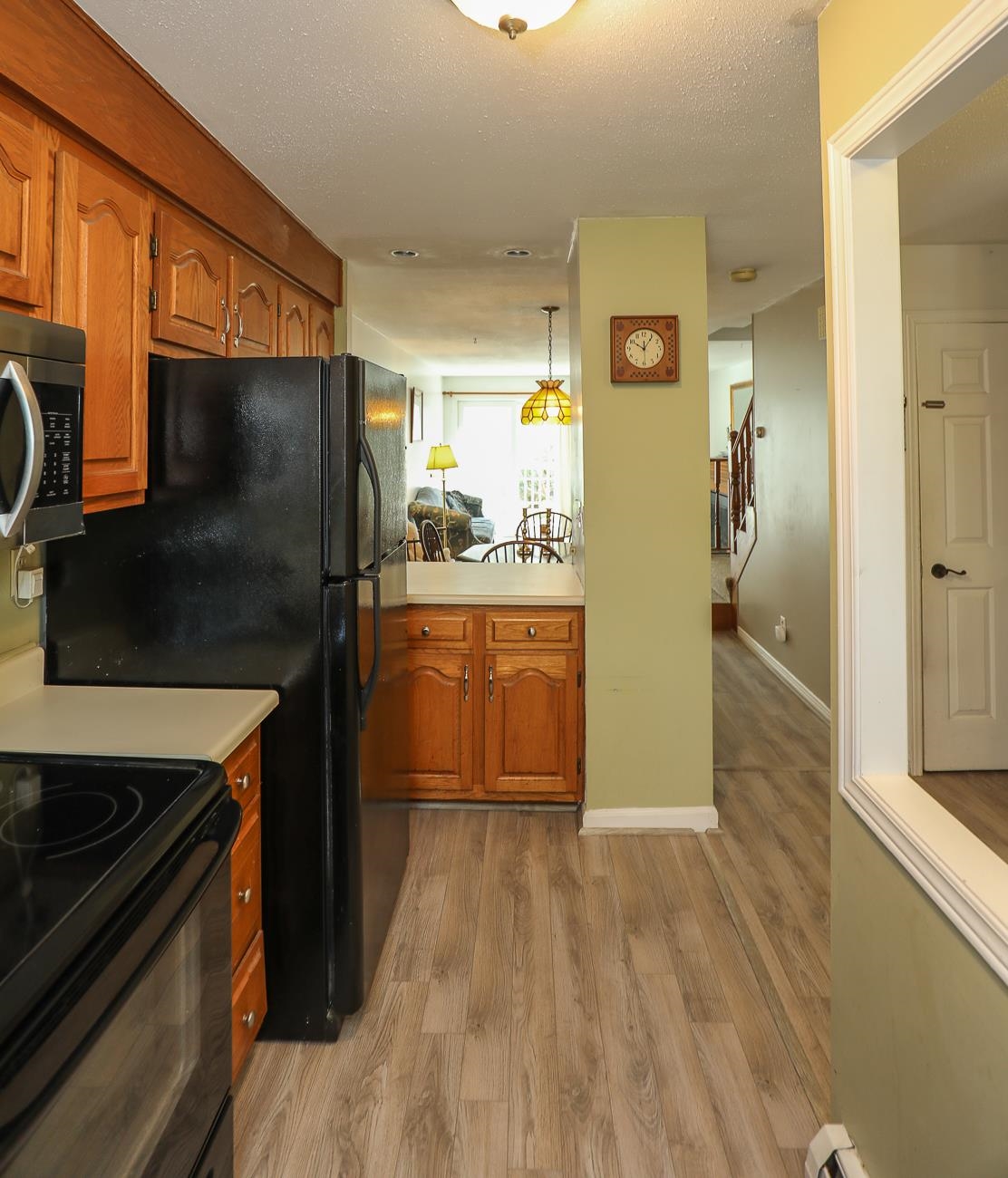 9 Shelburne Road Merrimack, NH 03054 - Photo 11 of 35