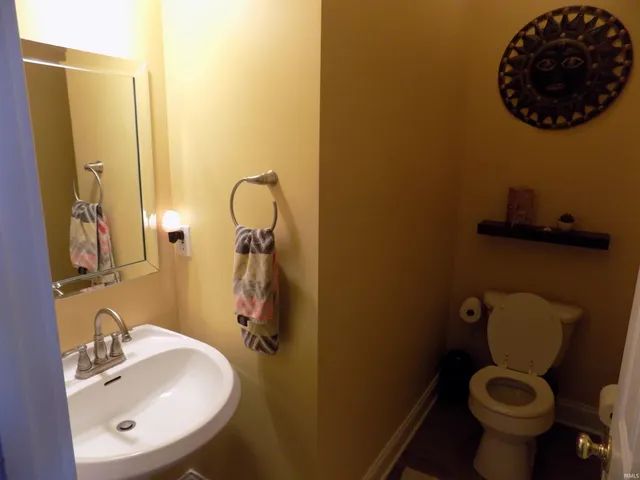 $374,900 | 3044 Birdie Circle, Evansville, IN 47725