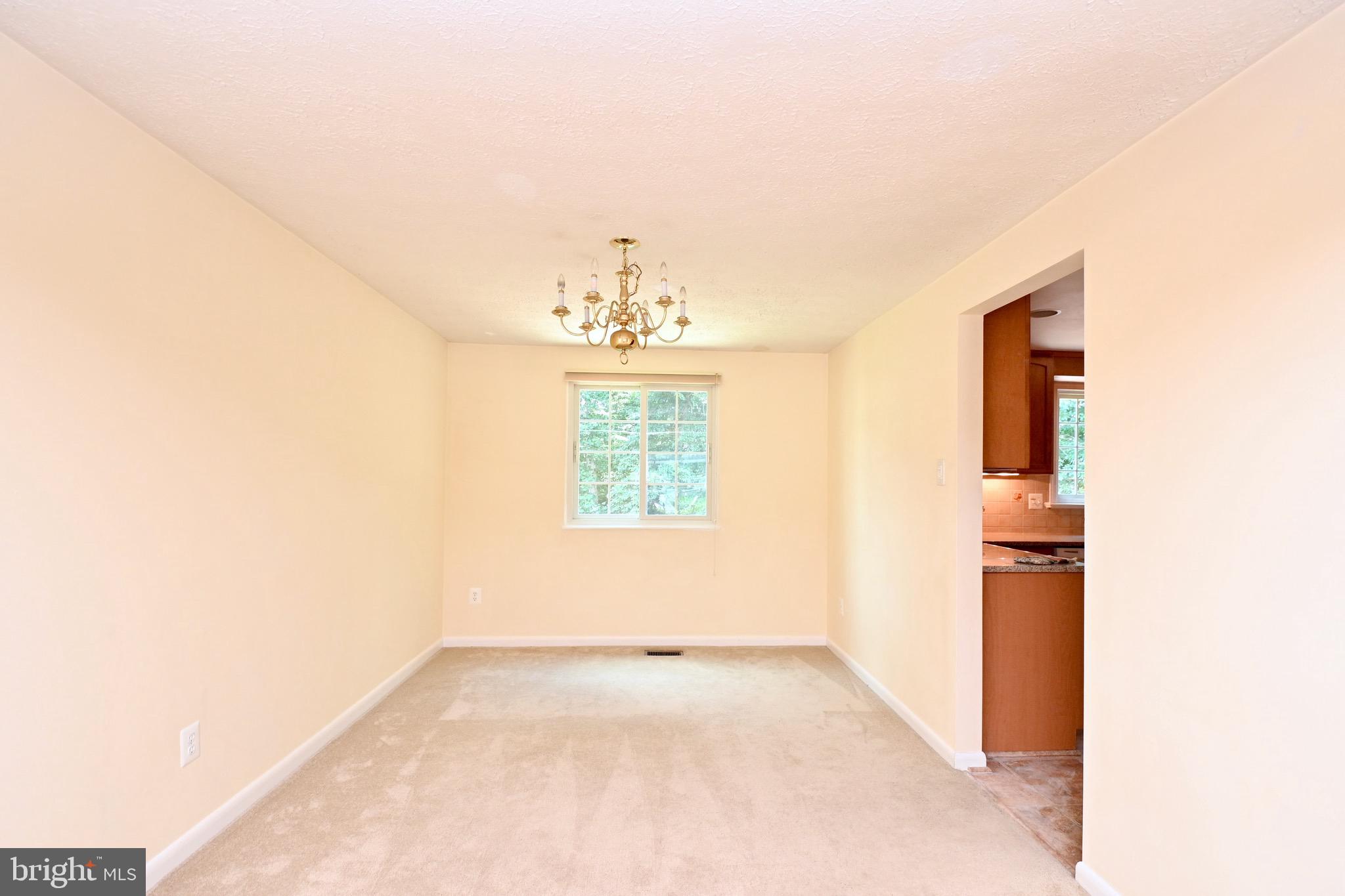 8113 Winter Blue Court Springfield, VA 22153 - Photo 11 of 58 Dining room off kitchen