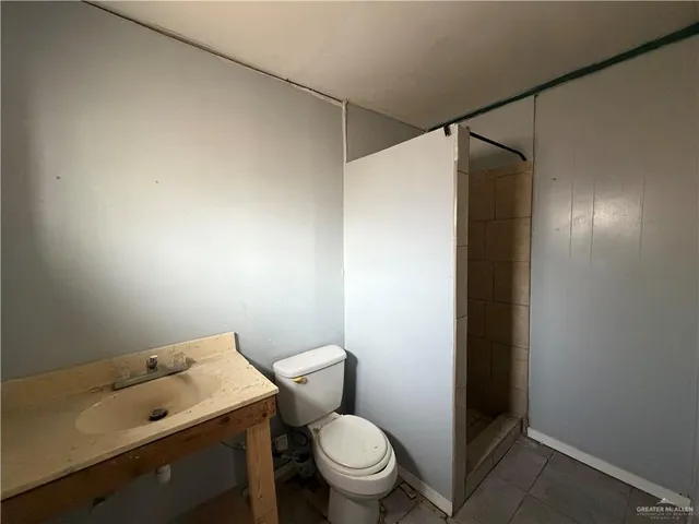 $1,200 | 110 West Cardinal Avenue, Pharr, TX 78577