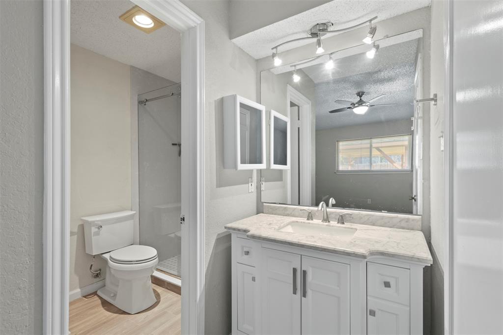 3002 Penny Lane Euless, TX 76039 - Photo 13 of 28