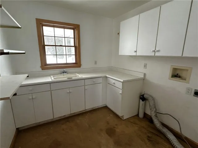 $360,000 | 14 Sassafras Lane, Greensburg, PA 15601