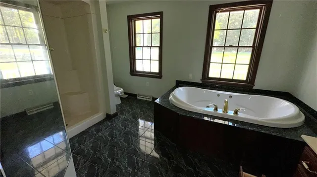 $360,000 | 14 Sassafras Lane, Greensburg, PA 15601