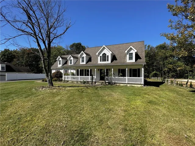 $360,000 | 14 Sassafras Lane, Greensburg, PA 15601