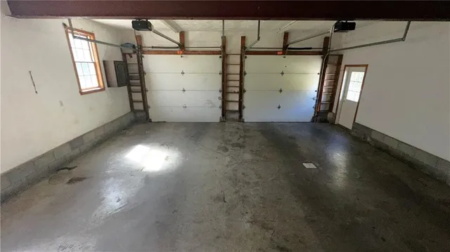 $360,000 | 14 Sassafras Lane, Greensburg, PA 15601