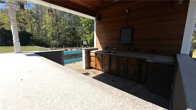 $360,000 | 14 Sassafras Lane, Greensburg, PA 15601