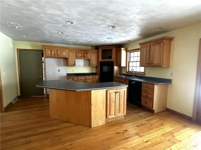 $360,000 | 14 Sassafras Lane, Greensburg, PA 15601