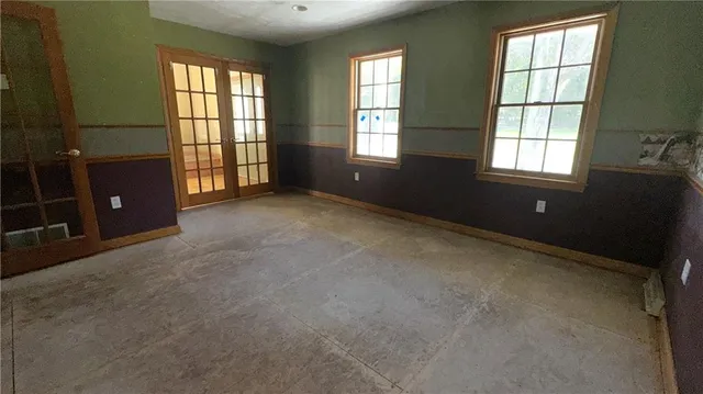 $360,000 | 14 Sassafras Lane, Greensburg, PA 15601