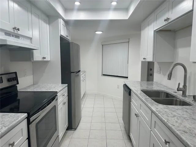 $2,100 | 2971 Estancia Boulevard, Unit 321, Clearwater, FL 33761