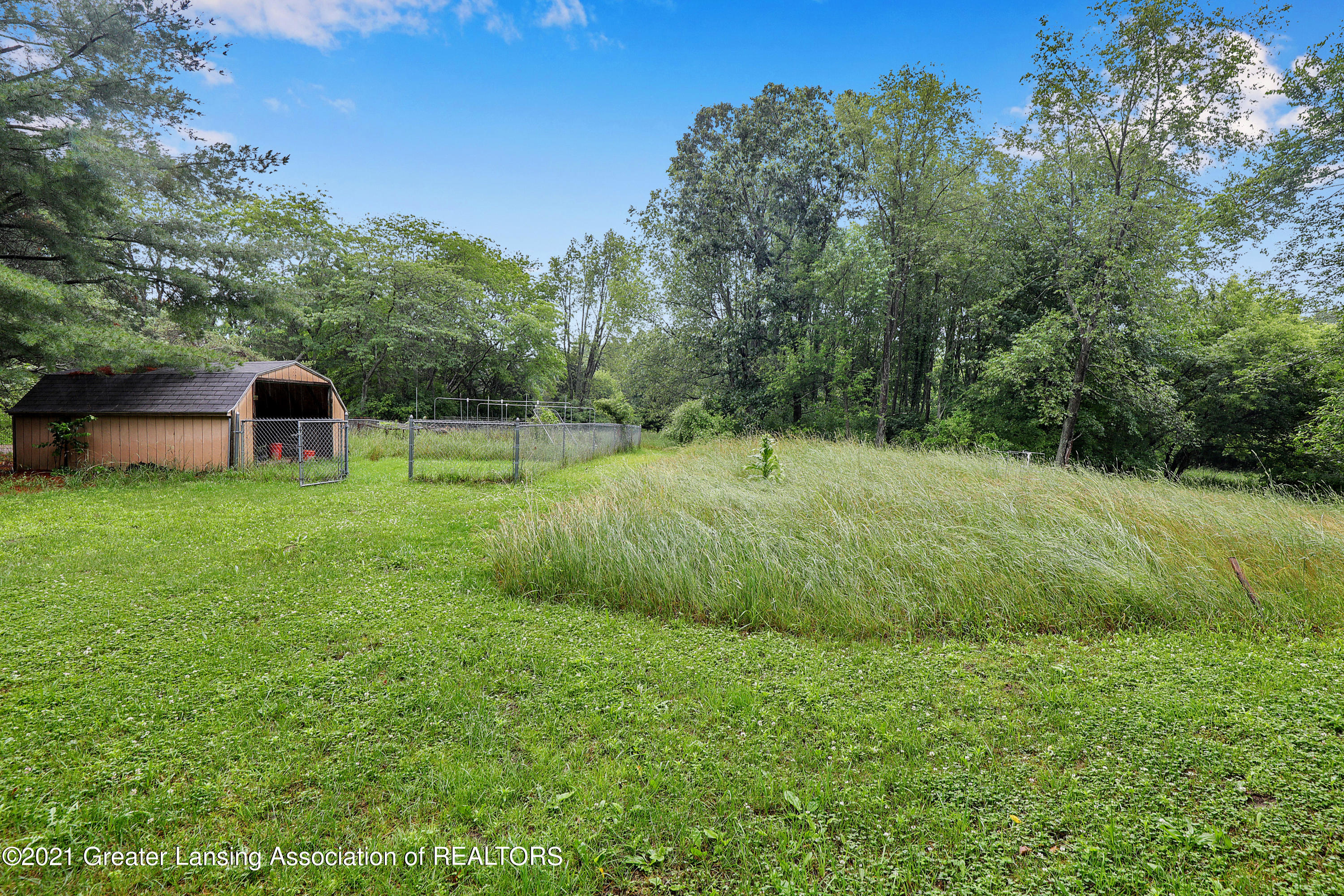 8157 Hunter Road Bath, MI 48808 - Photo 42 of 43 Back garden