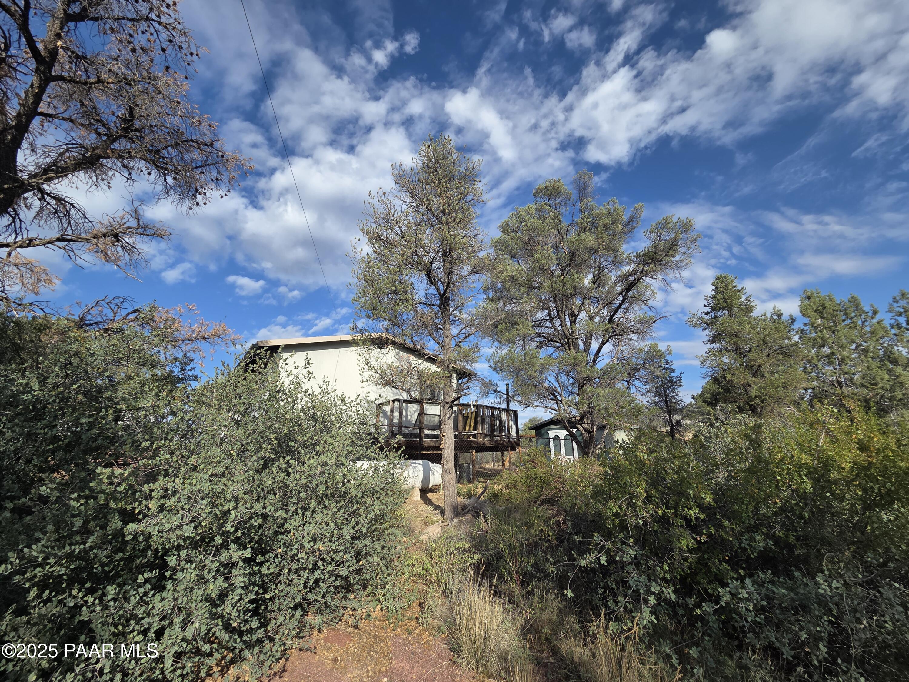 7250 West Hootenanny Road Prescott, AZ 86305 - Photo 3 of 30 a view of a building