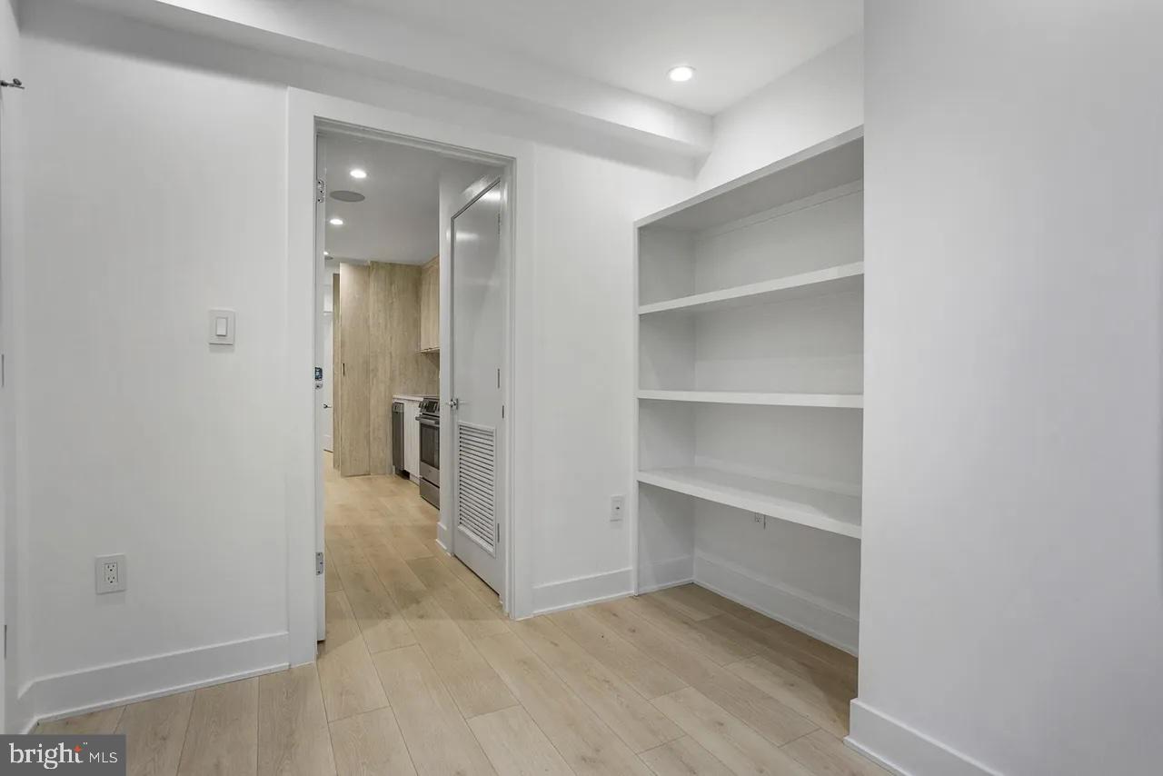 4 R Street Northwest, Unit 4 Washington, DC 20001 - Photo 20 of 38