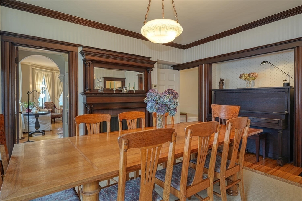 30 Walker Street Newton, MA 02460 - Photo 11 of 40