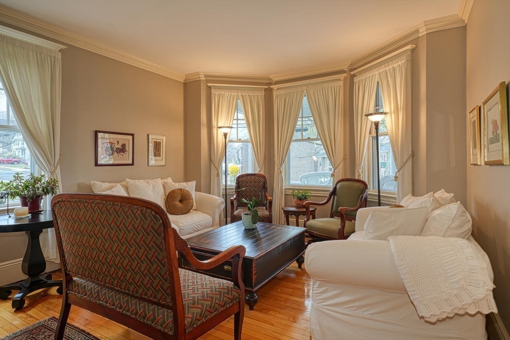 30 Walker Street Newton, MA 02460 - Photo 7 of 40