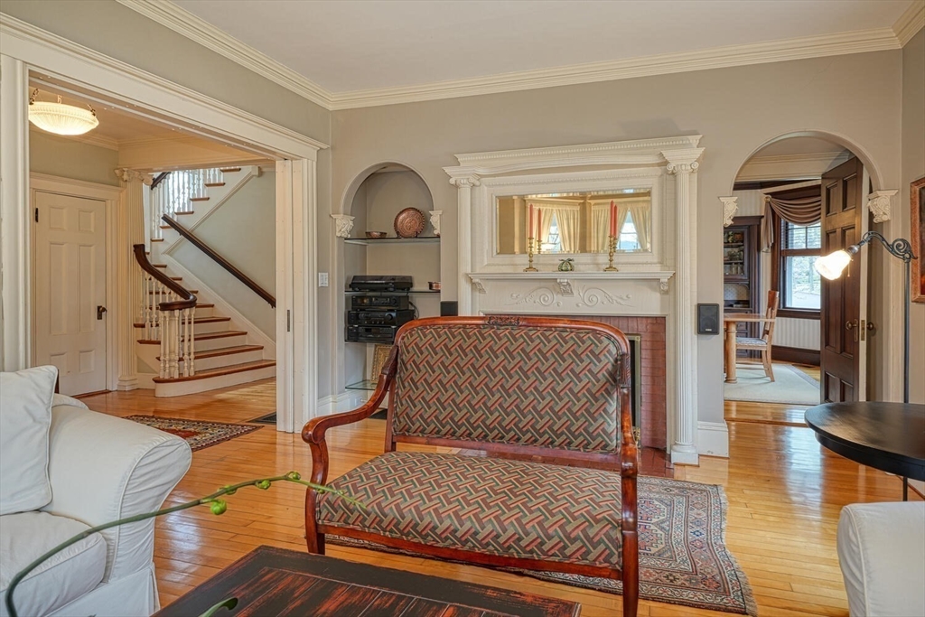 30 Walker Street Newton, MA 02460 - Photo 8 of 40