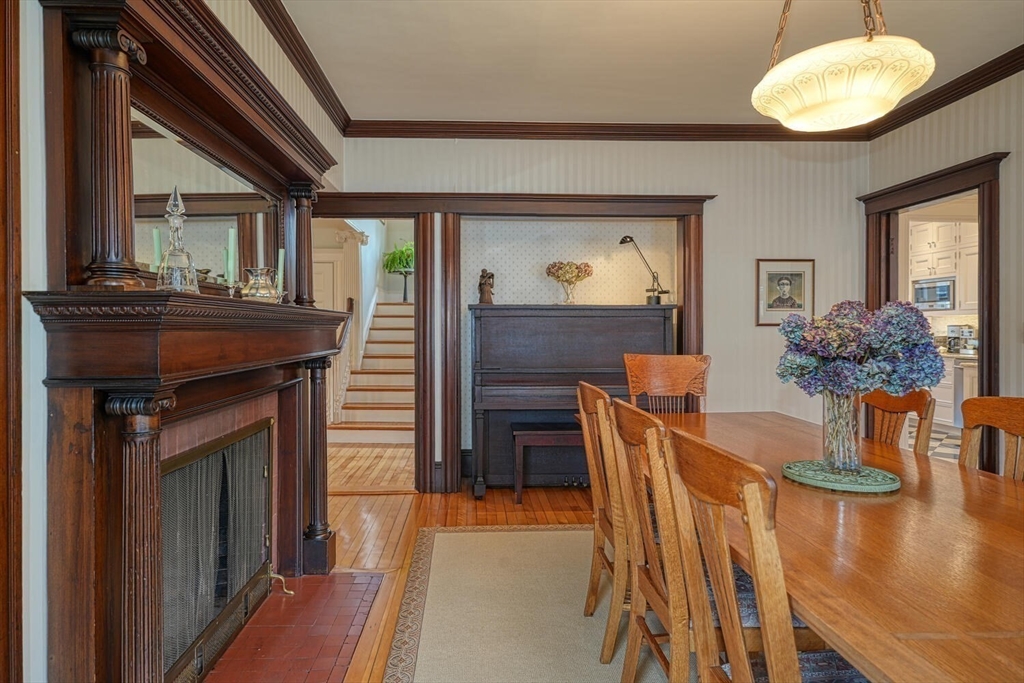 30 Walker Street Newton, MA 02460 - Photo 9 of 40