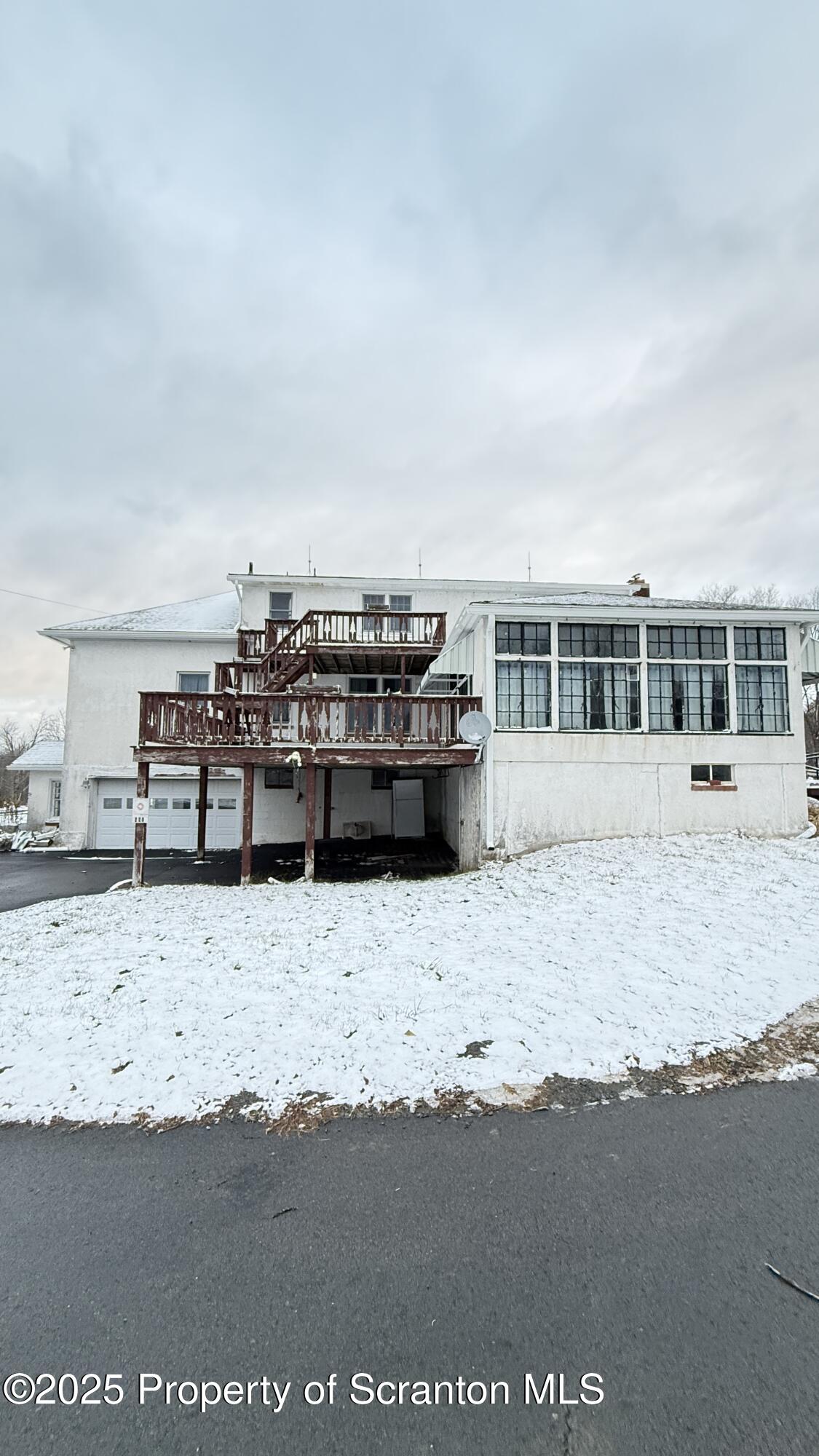 220 Hickory Ridge Road Carbondale, PA 18407 - Photo 5 of 51 IMG_6067