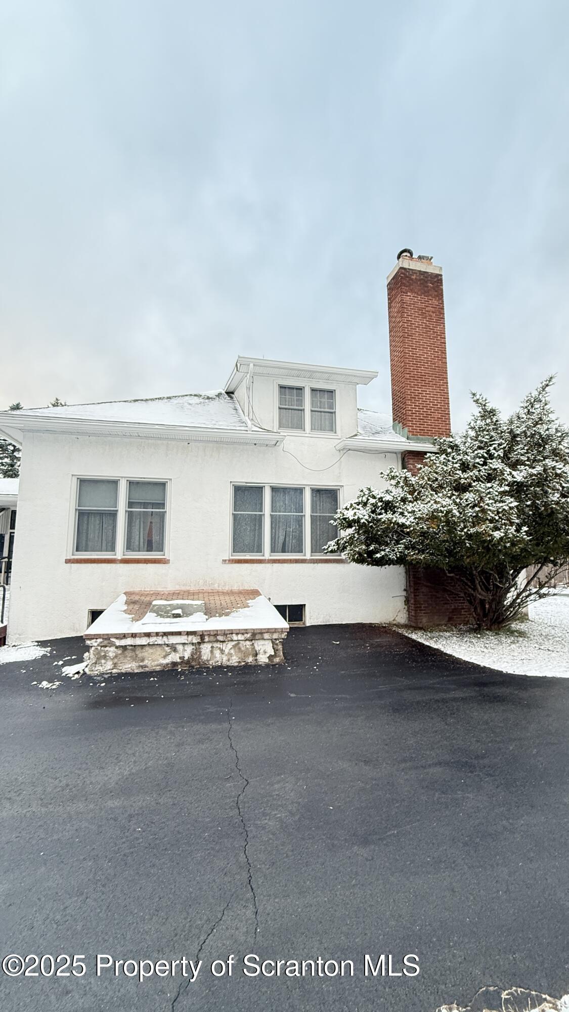 220 Hickory Ridge Road Carbondale, PA 18407 - Photo 6 of 51 IMG_6060