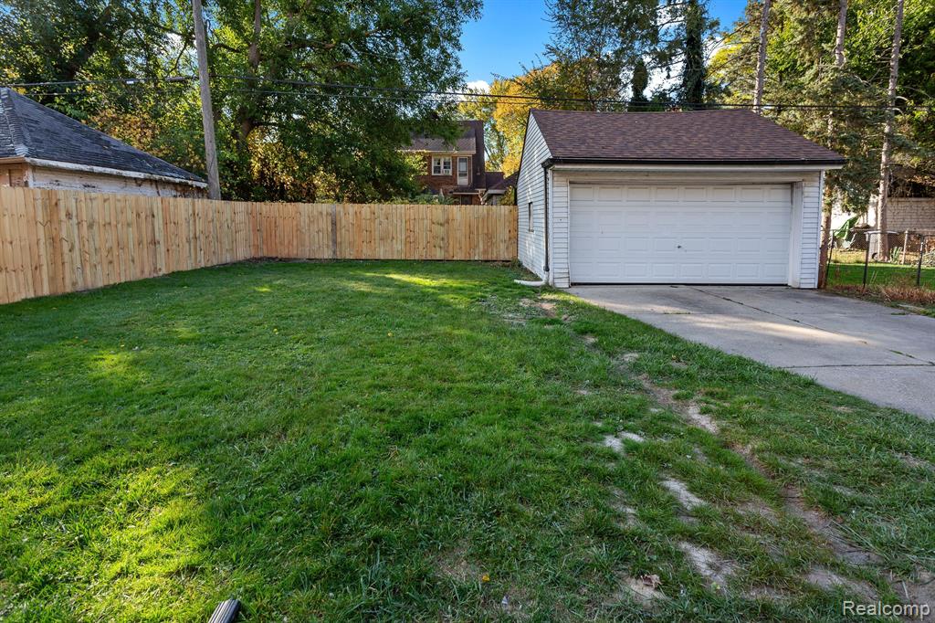 15043 Greenview Road Detroit, MI 48223 - Photo 40 of 41