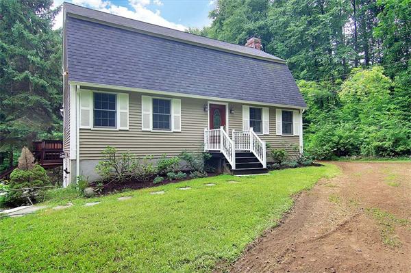 38 Grafton Road Upton, MA 01568 - Photo 8 of 29 Gallery Image 8