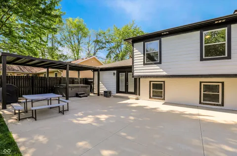 $550,000 | 1289 Bayswater Lane, Cicero, IN 46034