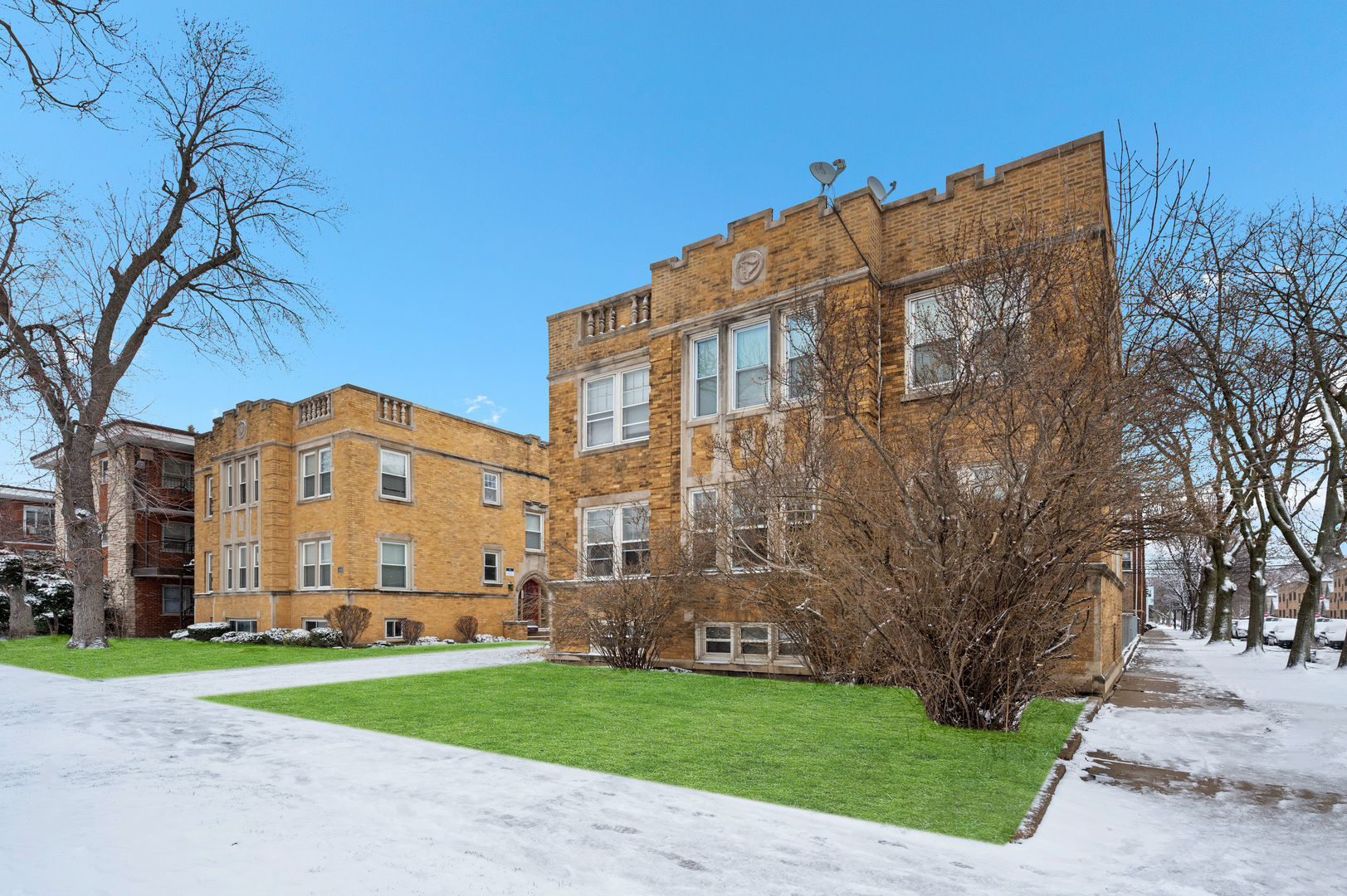 4209 North Keystone Avenue, Unit 2W Chicago, IL 60641 - Photo 1 of 19