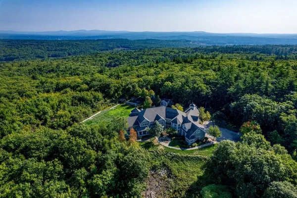 $3,475,000 | 6 Crescent Drive, Bow, NH 03304