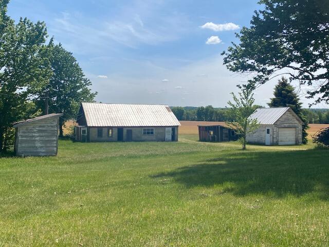 76387 38th Street Decatur, MI 49045 - Photo 7 of 14 IMG_5973