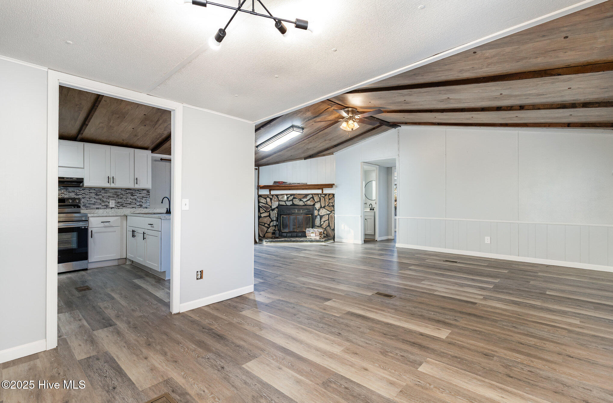 768 Hales Road Kenly, NC 27542 - Photo 6 of 25 005_img_5461-edit_333