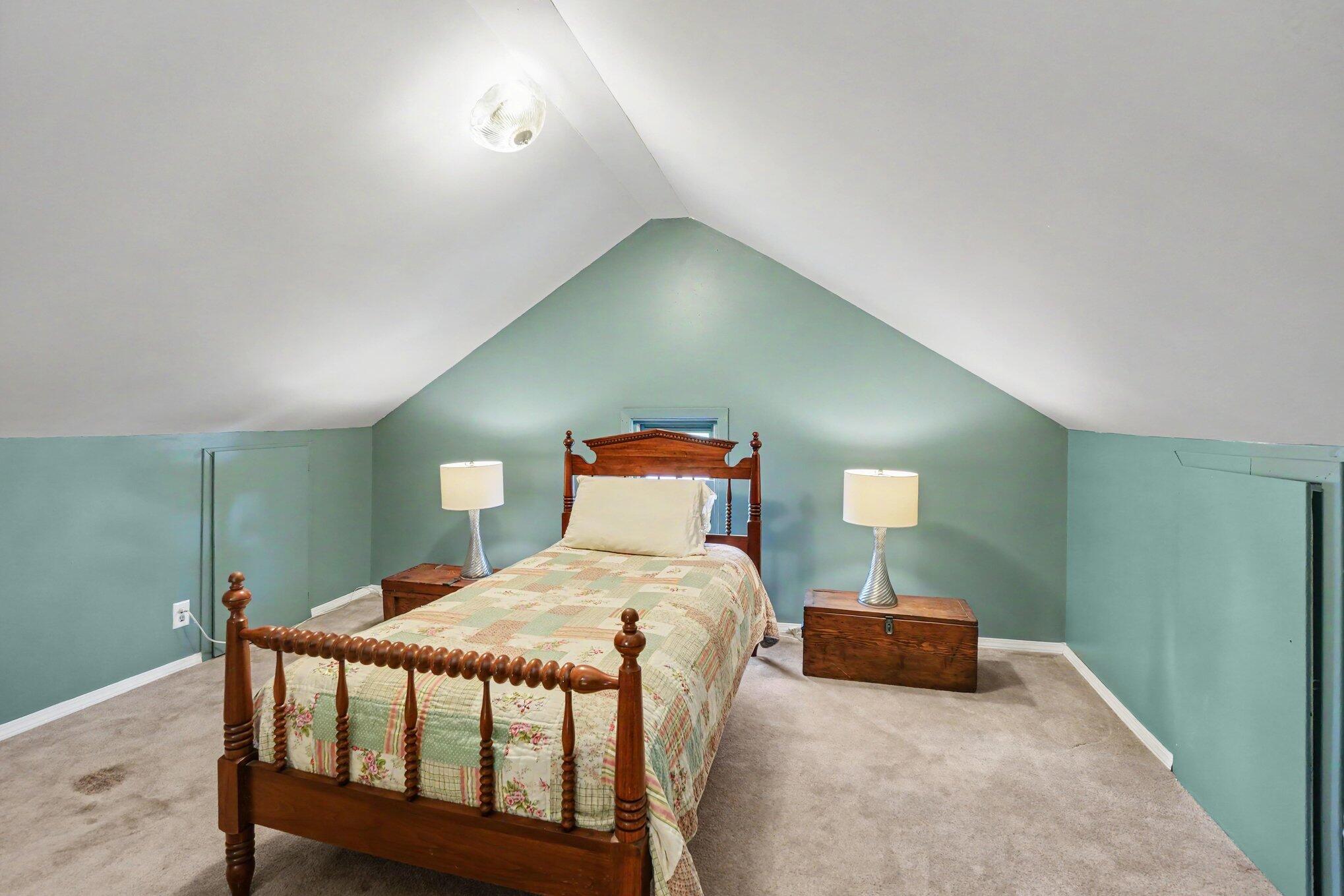 560 State Street Holland, MI 49423 - Photo 28 of 45 028_file_2908