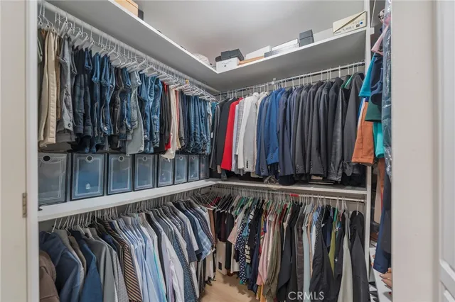 $1,199,000 | 601 West Hillsdale Street, Inglewood, CA 90302