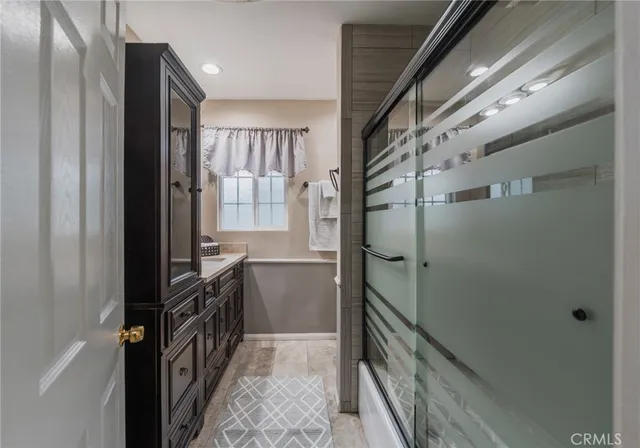 $1,199,000 | 601 West Hillsdale Street, Inglewood, CA 90302