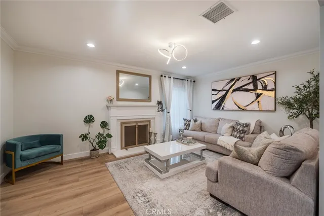 $1,199,000 | 601 West Hillsdale Street, Inglewood, CA 90302