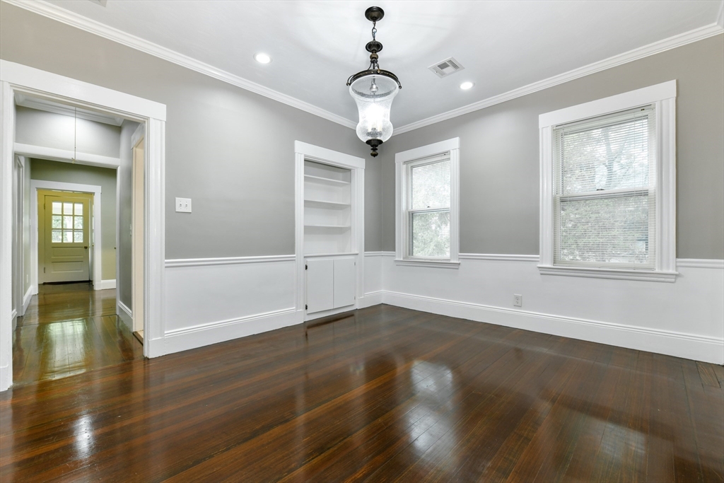 51 Wolcott Road, Unit 1 Chestnut Hill, MA 02467 - Photo 3 of 22