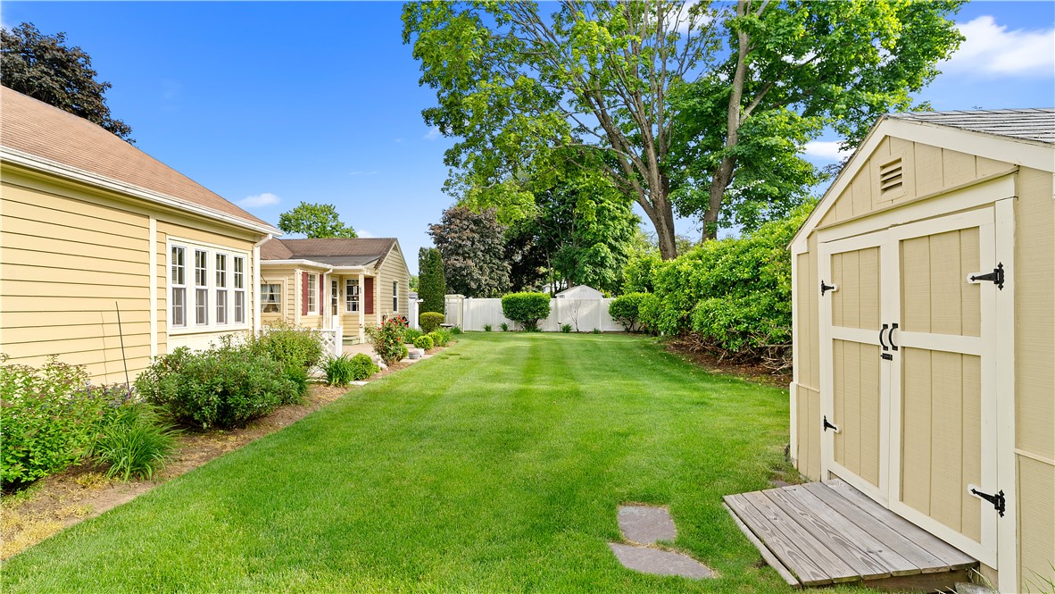 14 Barnes Street Smithfield, RI 02828 - Photo 36 of 44
