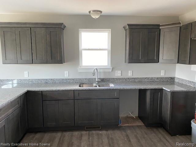 1586 River Road St. Clair, MI 48079 - Photo 4 of 19