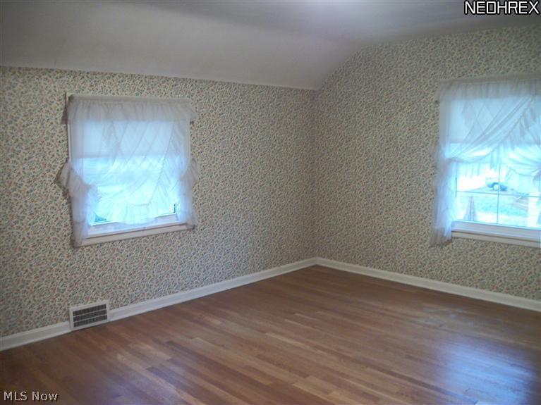 1203 Sylvania Road Cleveland Heights, OH 44121 - Photo 8 of 17