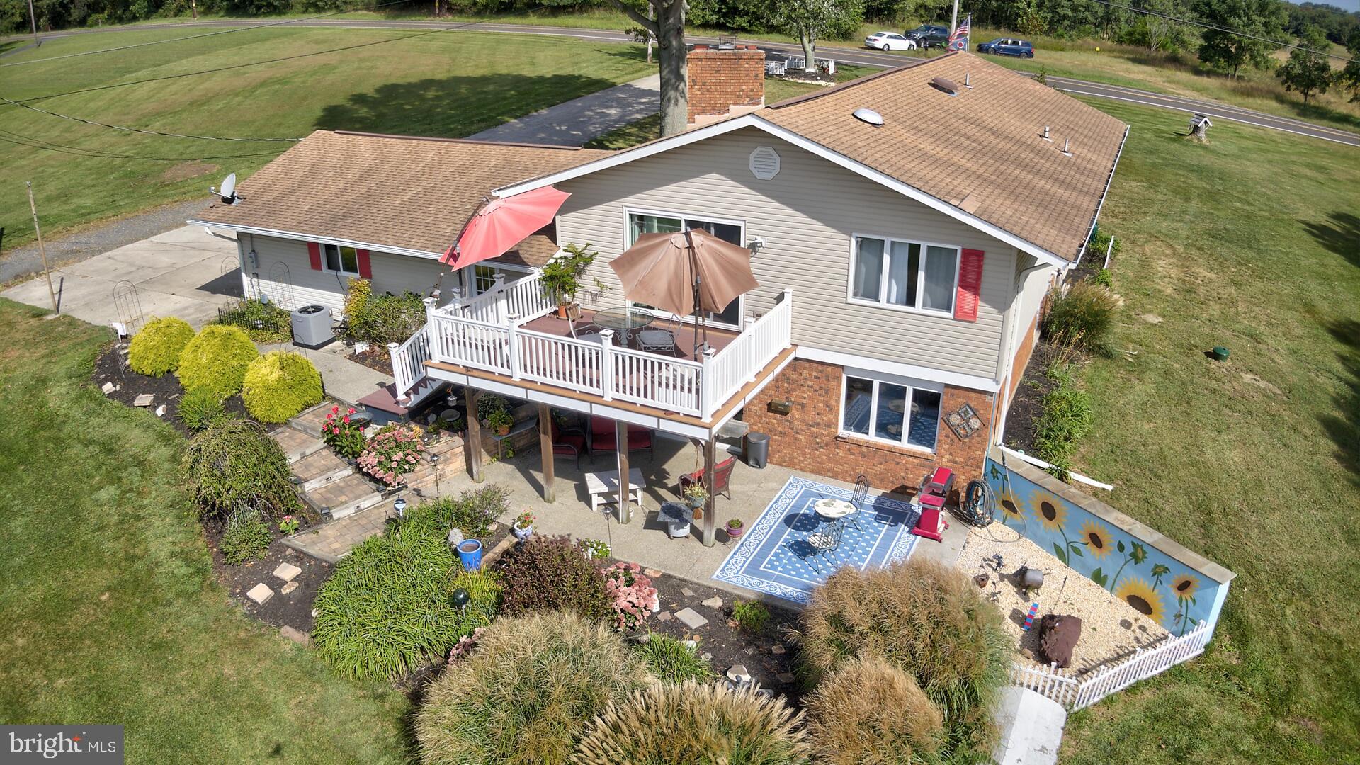 250 Juliustown Road Columbus, NJ 08022 - Photo 2 of 66