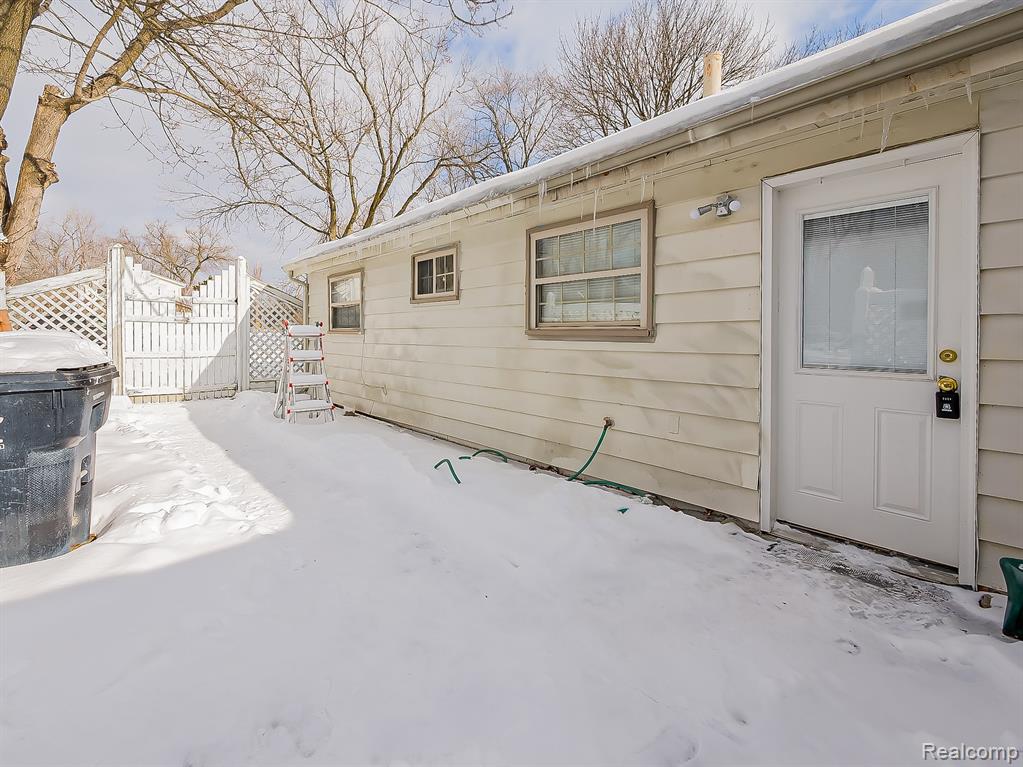 25323 Orchard Lake Road Farmington, MI 48336 - Photo 29 of 42