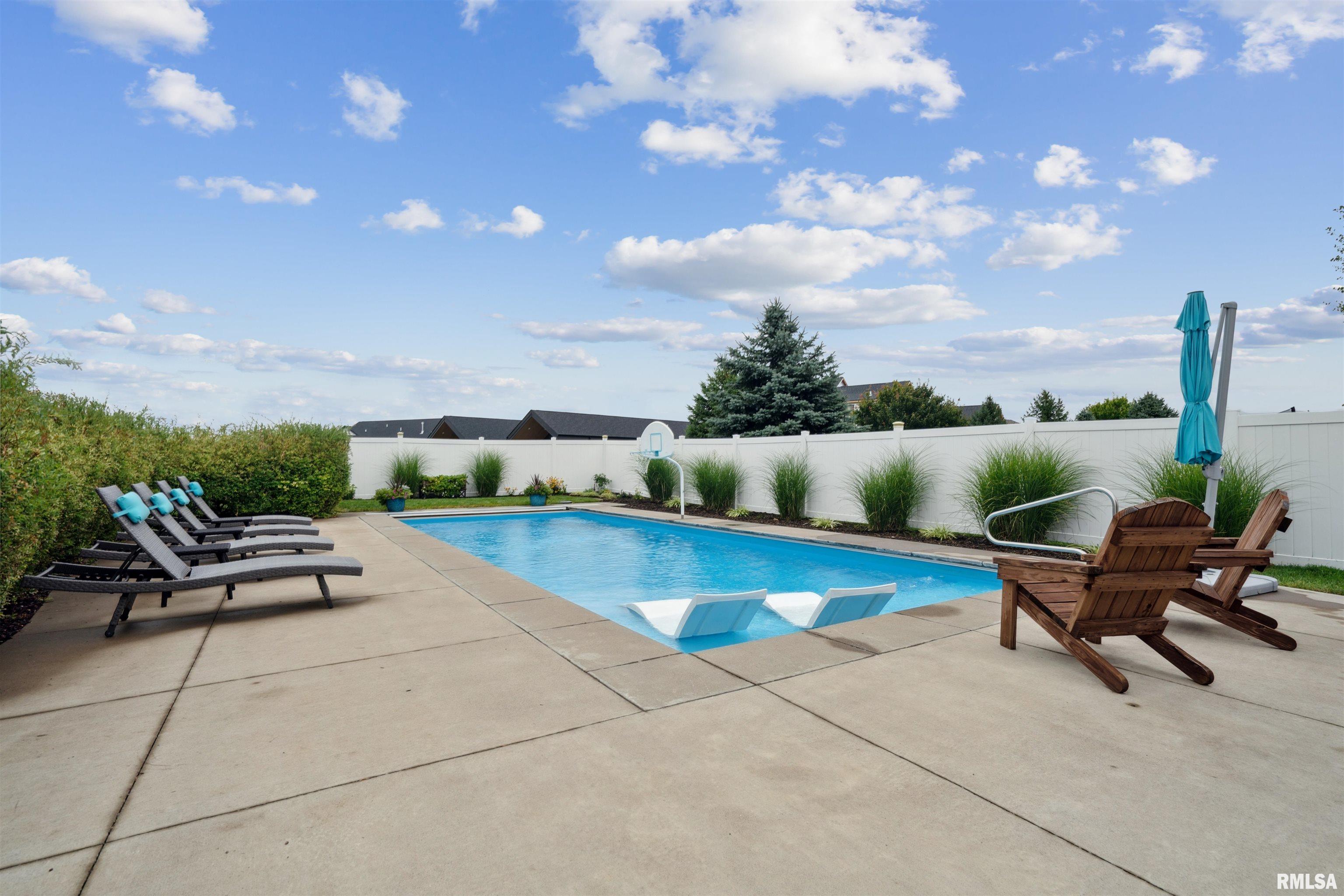 5723 Judge Road Bettendorf, IA 52722 - Photo 3 of 60 Gallery Image 3