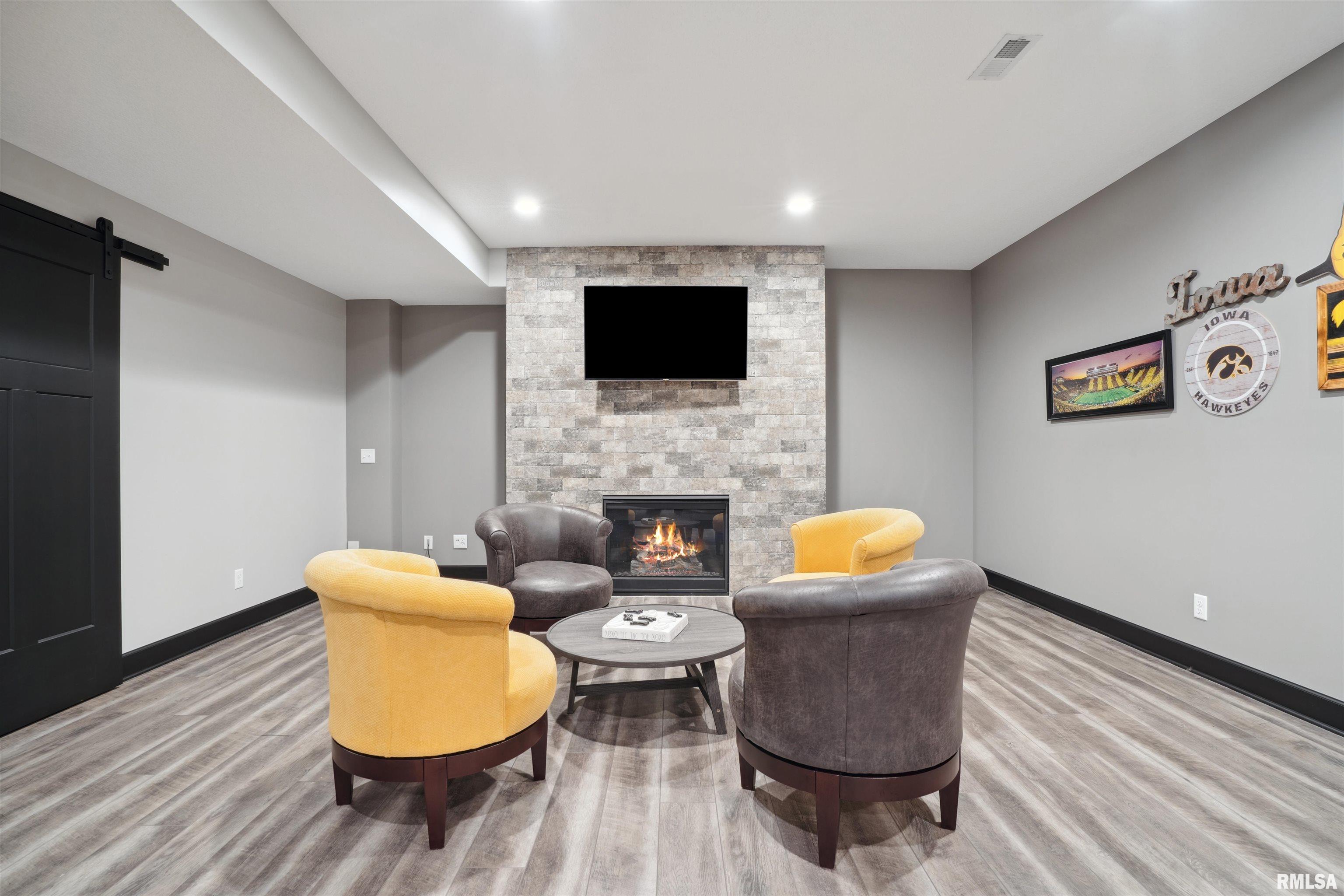 5723 Judge Road Bettendorf, IA 52722 - Photo 42 of 60 Gallery Image 42