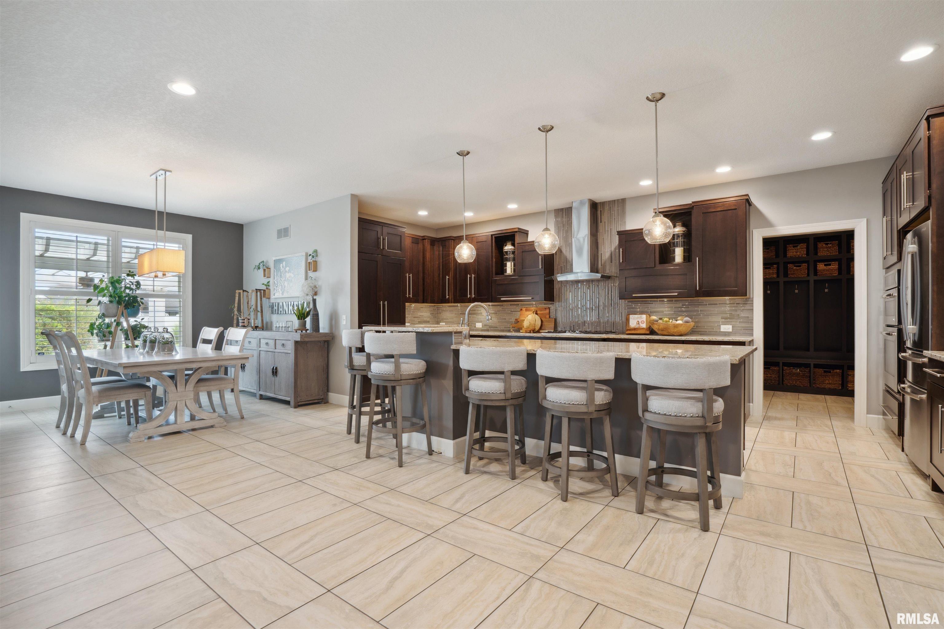 5723 Judge Road Bettendorf, IA 52722 - Photo 6 of 60 Gallery Image 6