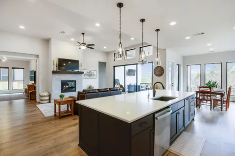 $650,000 | 828 Teakmill Trail, San Marcos, TX 78666