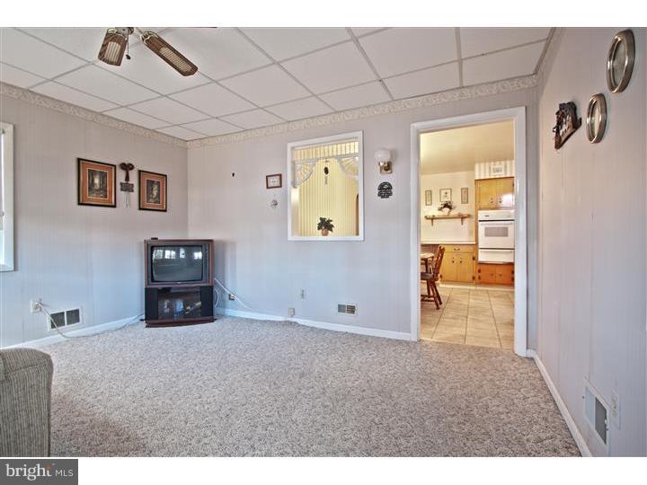 14 Doreen Road Hamilton, NJ 08690 - Photo 10 of 24 Family Room