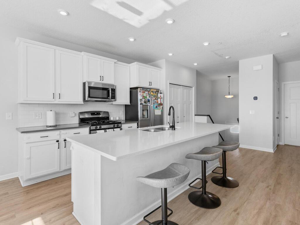 6662 Wildflower Way Minnetrista, MN 55331 - Photo 17 of 28