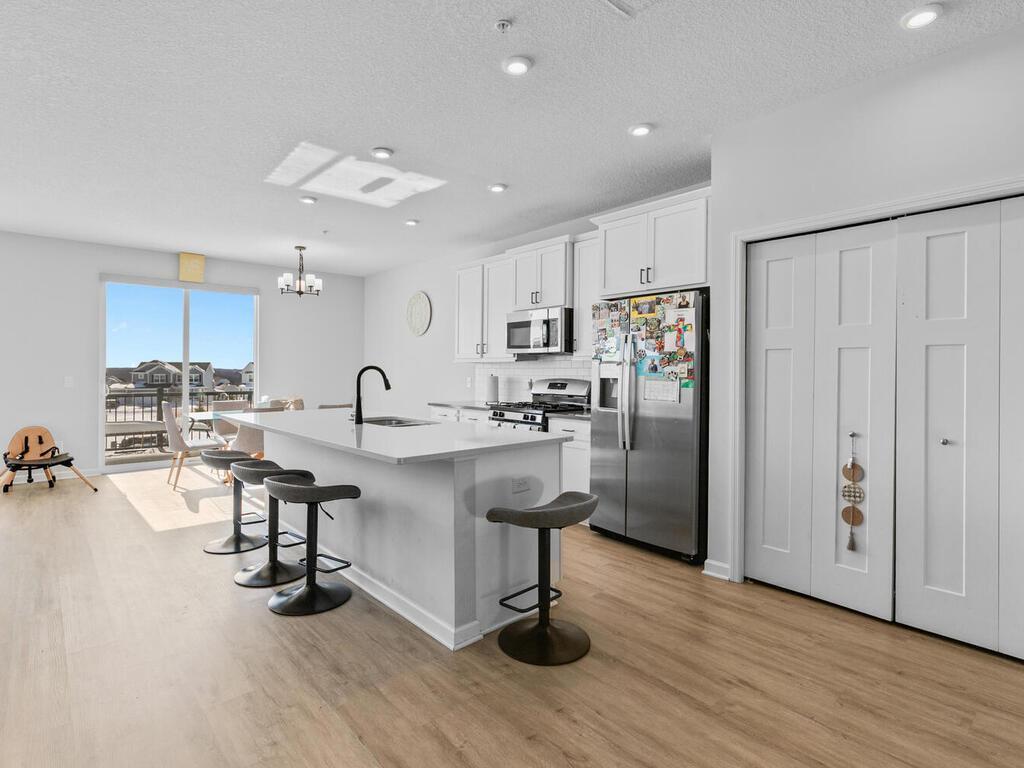 6662 Wildflower Way Minnetrista, MN 55331 - Photo 5 of 28